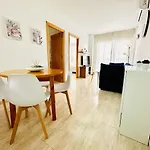 Апартаменты Comfortable With 2 Bedrooms And Pool Торевьиа