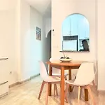 Comfortable With 2 Bedrooms And Pool Daire Torrevieja