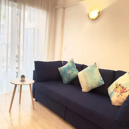 Apartment Comfortable With 2 Bedrooms And Pool
