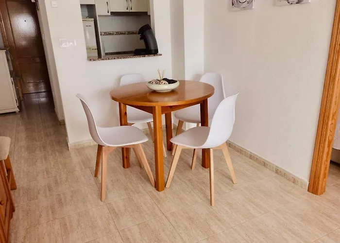 Apartment Comfortable With 2 Bedrooms And Pool *