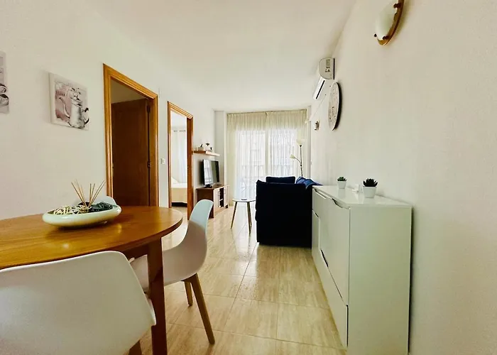 Apartment Comfortable With 2 Bedrooms And Pool Torrevieja